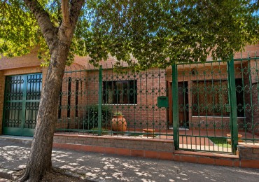 CASA FAMILIAR - Villa Monica