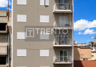 DEPARTAMENTO MICROCENTRO - Av Rivadavia 